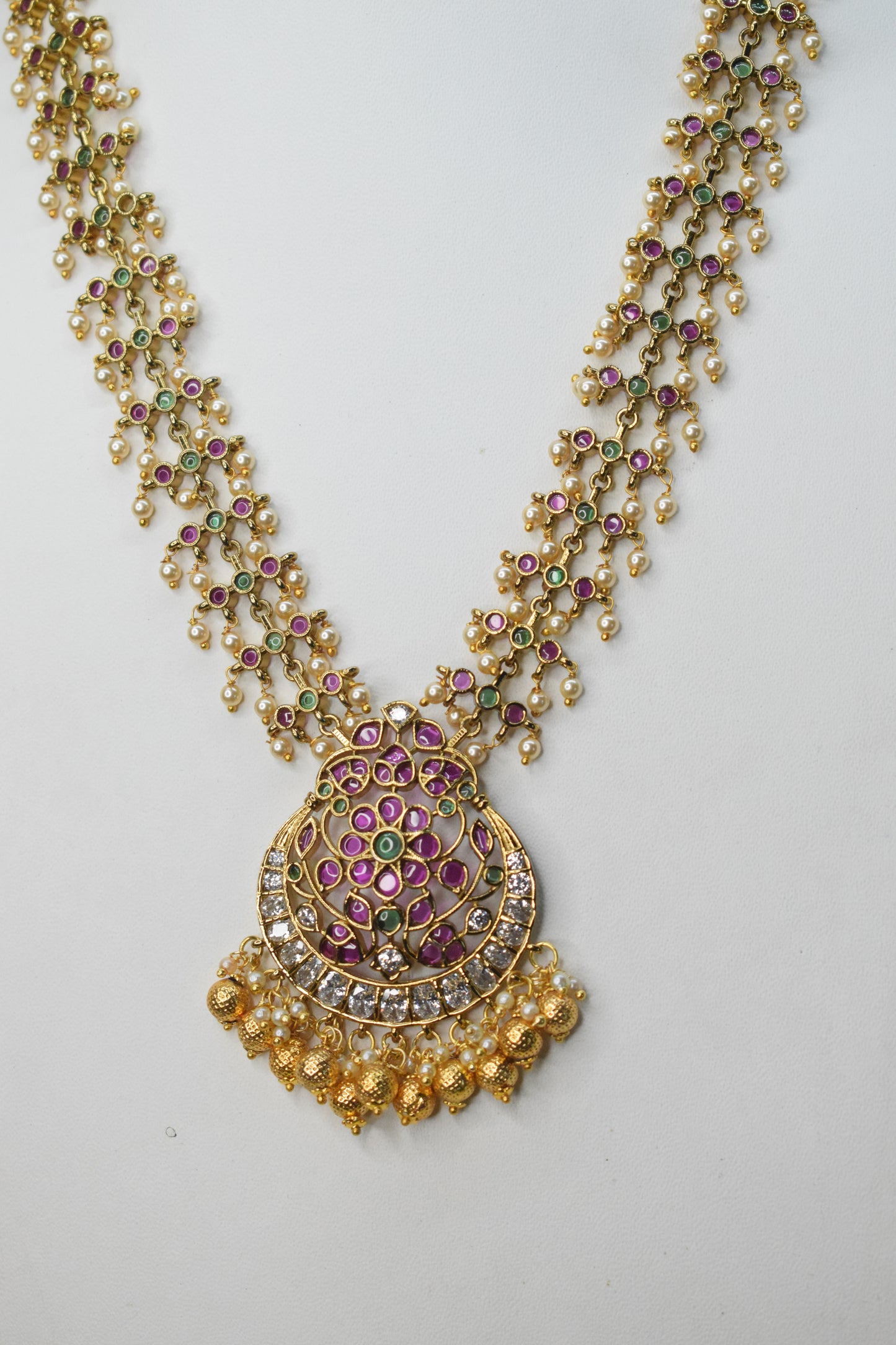 Medium length chain