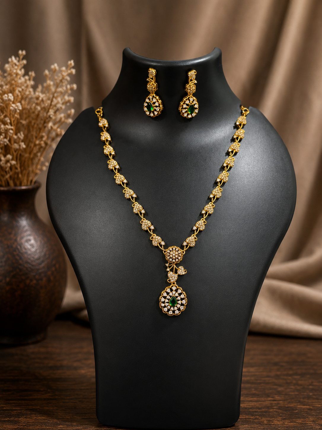 Green Floral Pendant Necklace Set