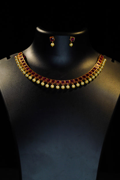 Ruby pearl necklace