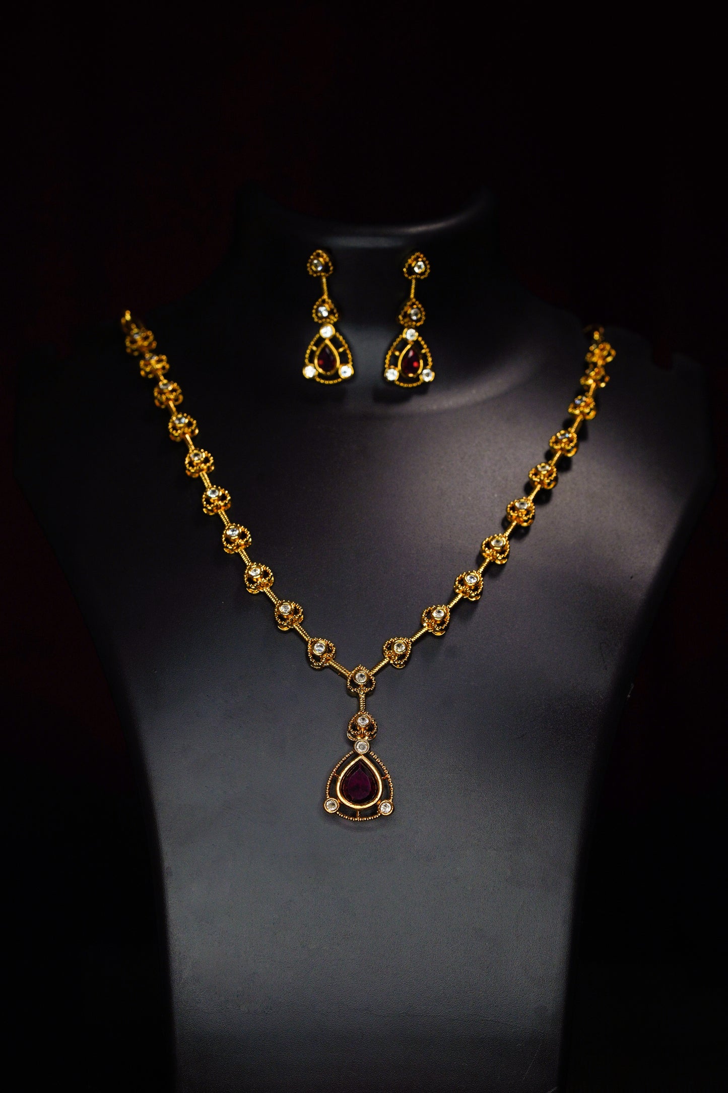 Stone party wear necklace