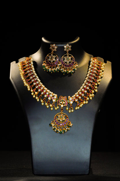 Multi colour pearl necklace