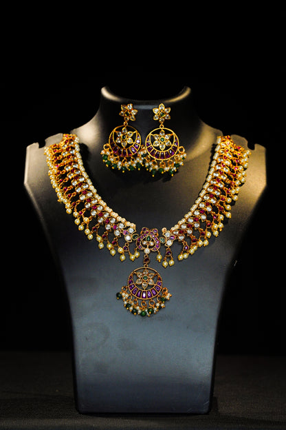 Multi colour pearl necklace