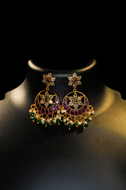 Multi colour pearl necklace