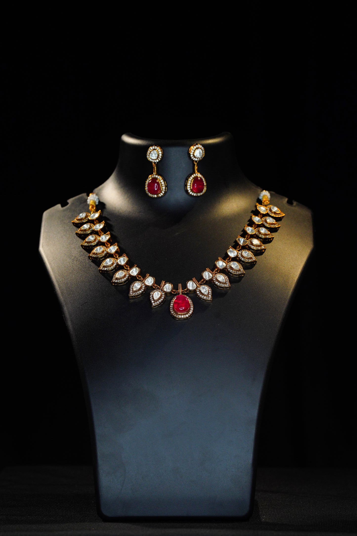 Kundan necklace