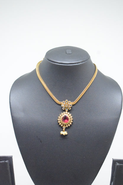 Chain with locket