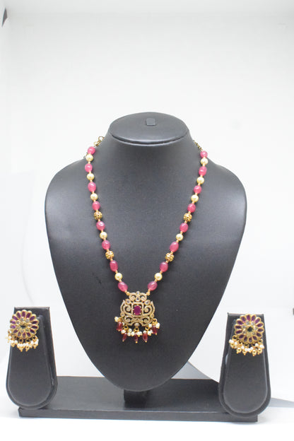 Beads chain set