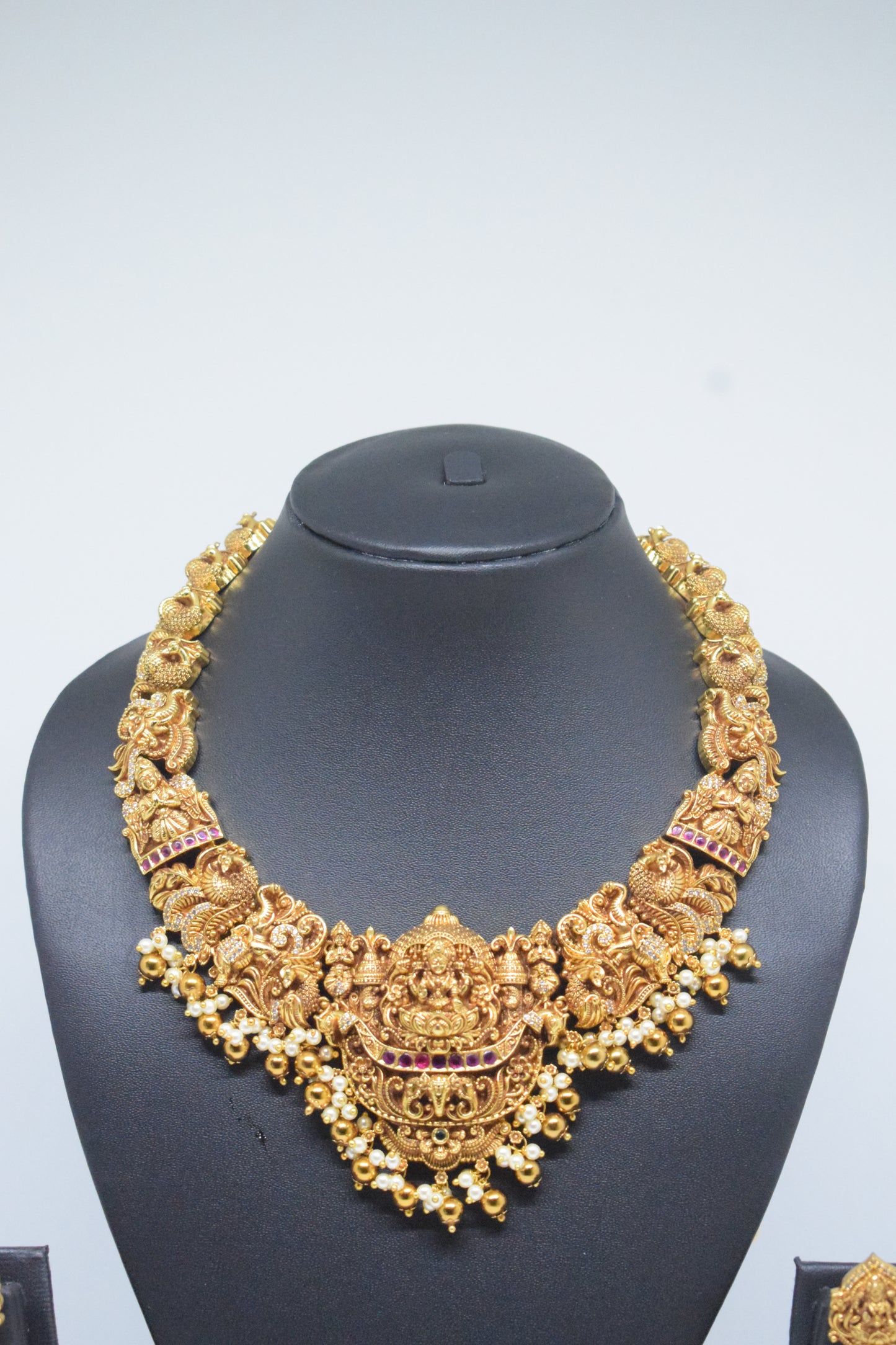 3D Temple Necklace Set