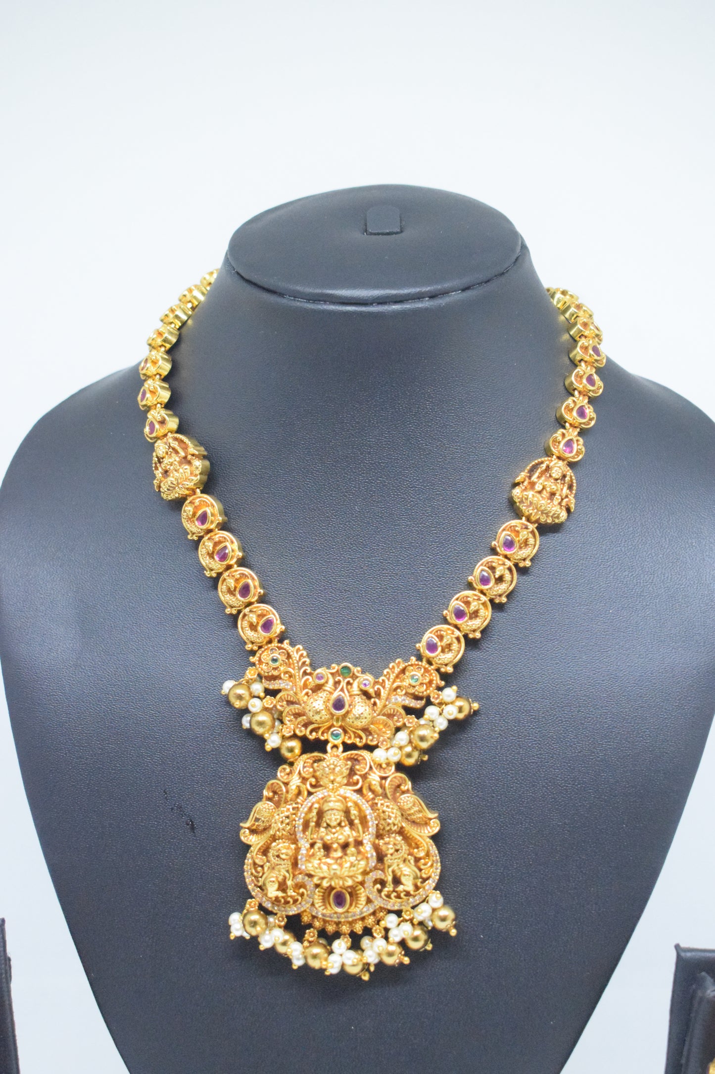 3D Temple Long Necklace - Medium