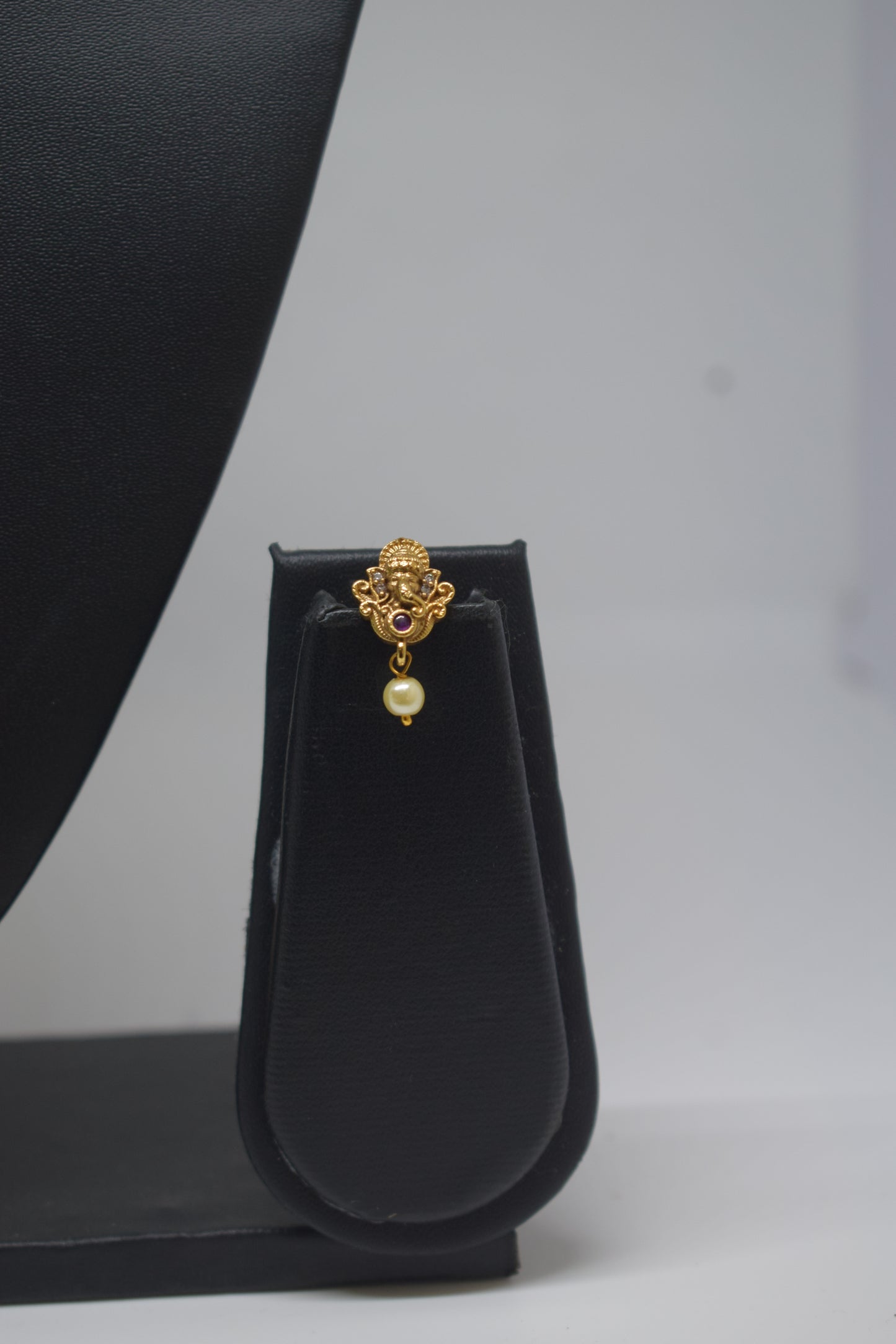 Short chain with lakshmi locket