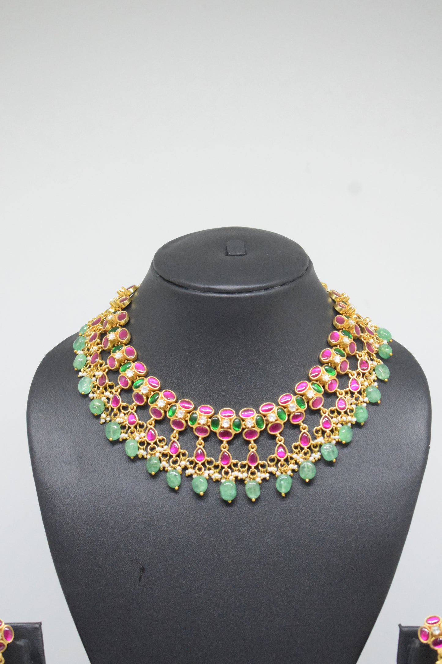 Jadau Kunan Choker Set