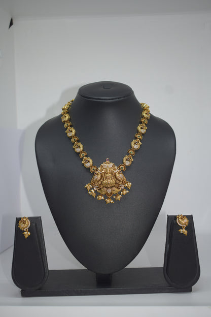 Short Temple Necklace Set