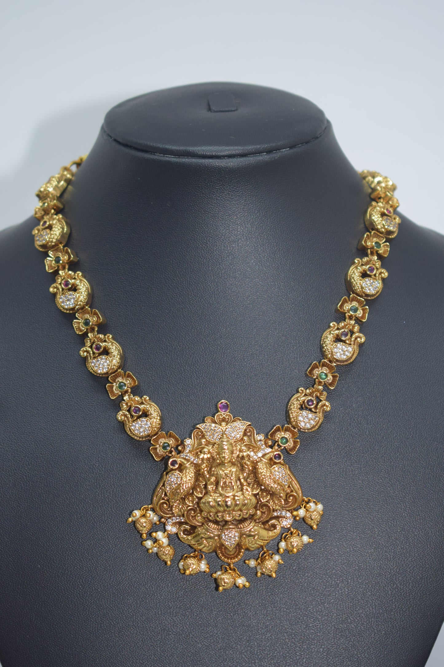 Short 3D Lakshmi Necklace Set