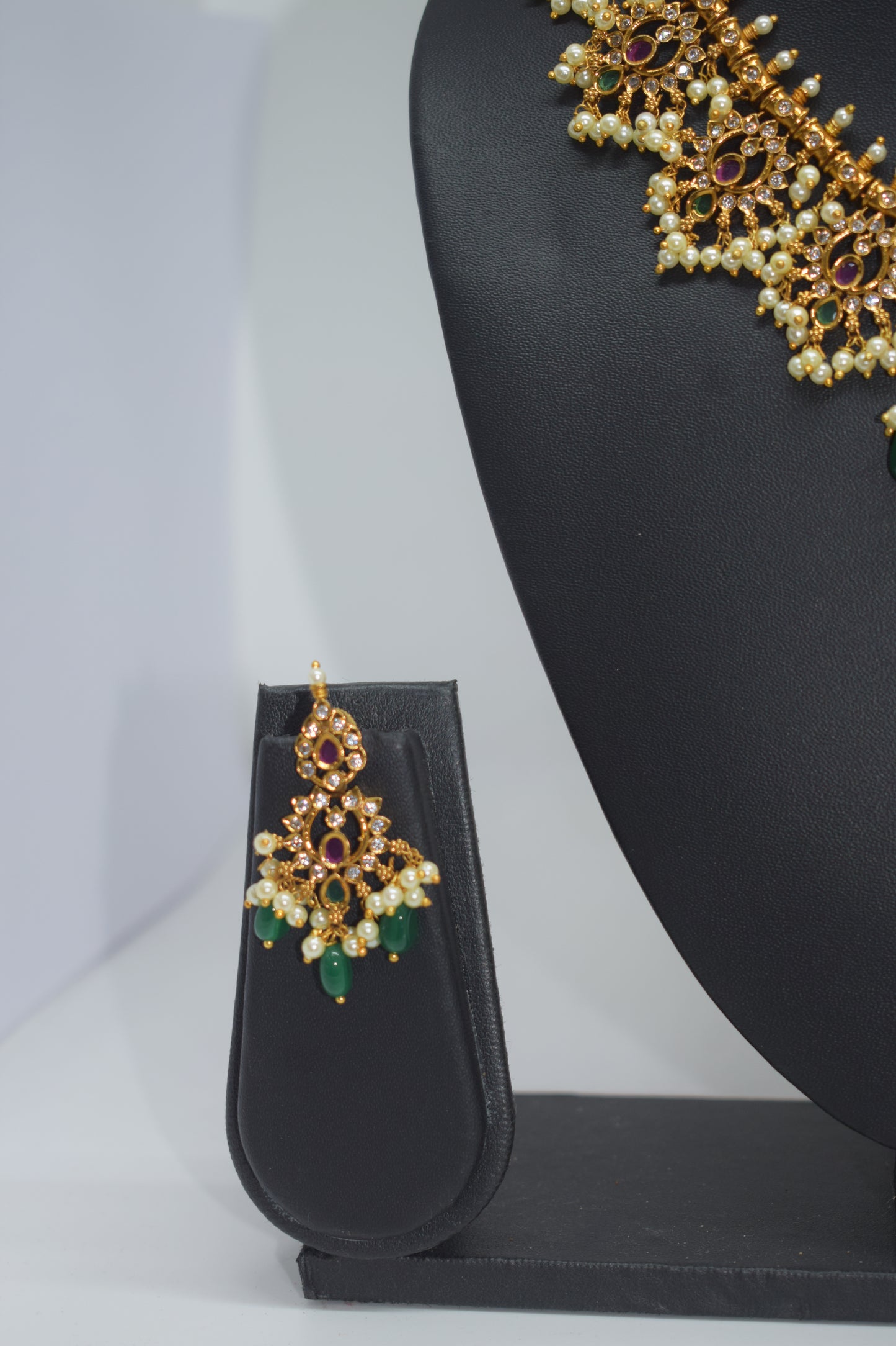 Short Gutta poosalu necklace set