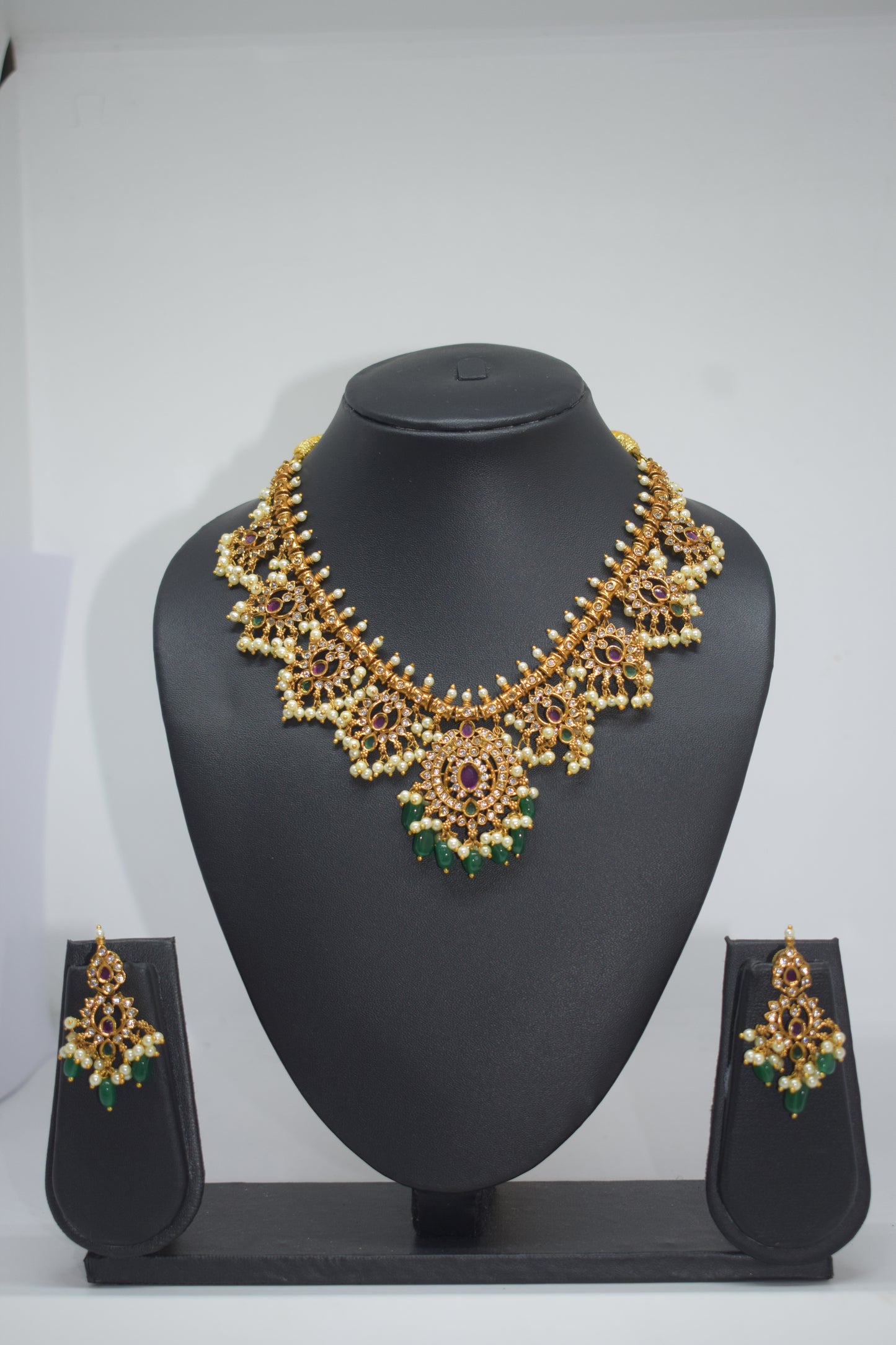 Short Gutta poosalu necklace set