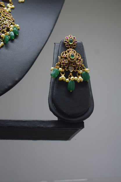 Multicolour necklace set
