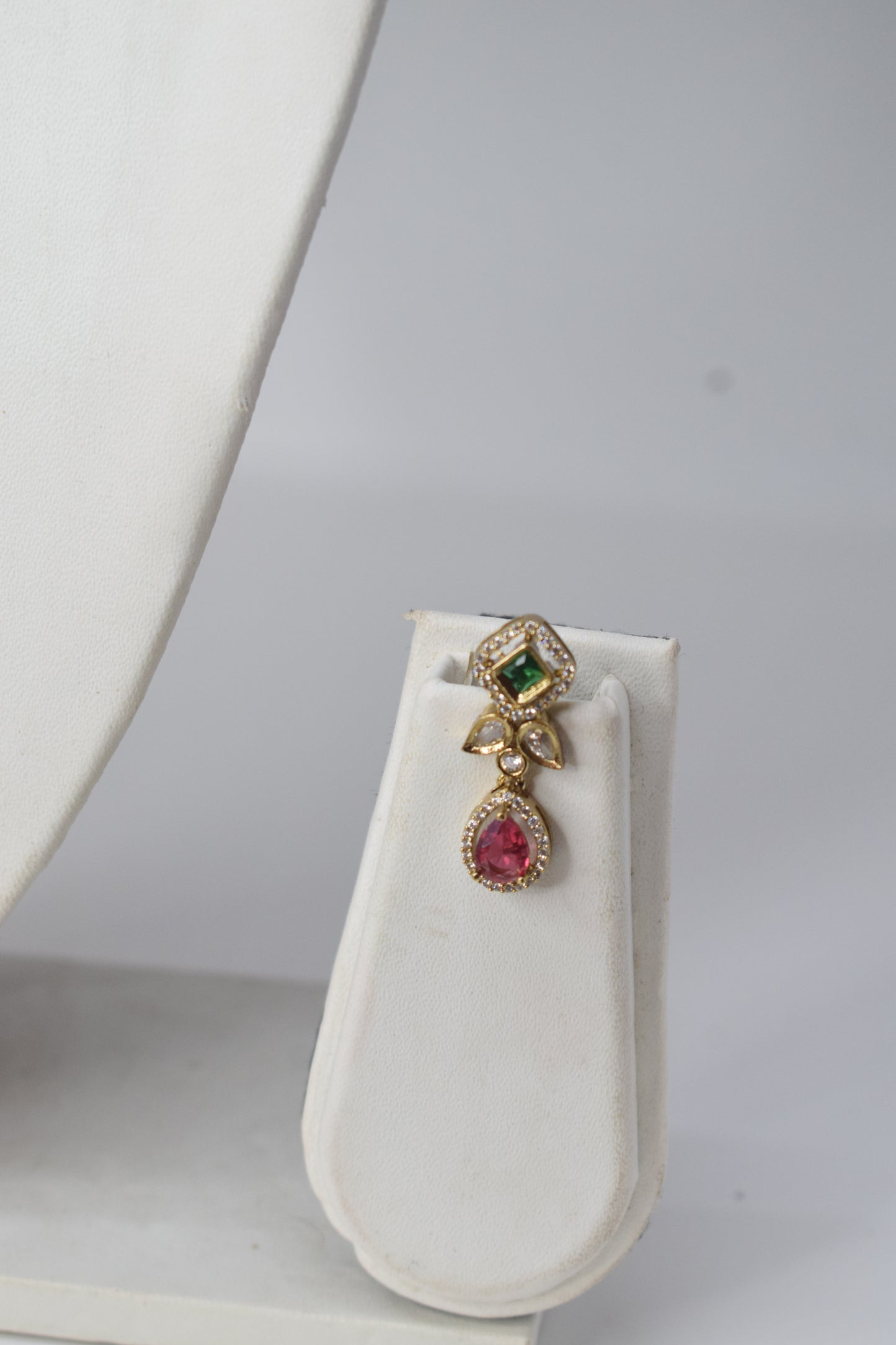 Multicolour necklace