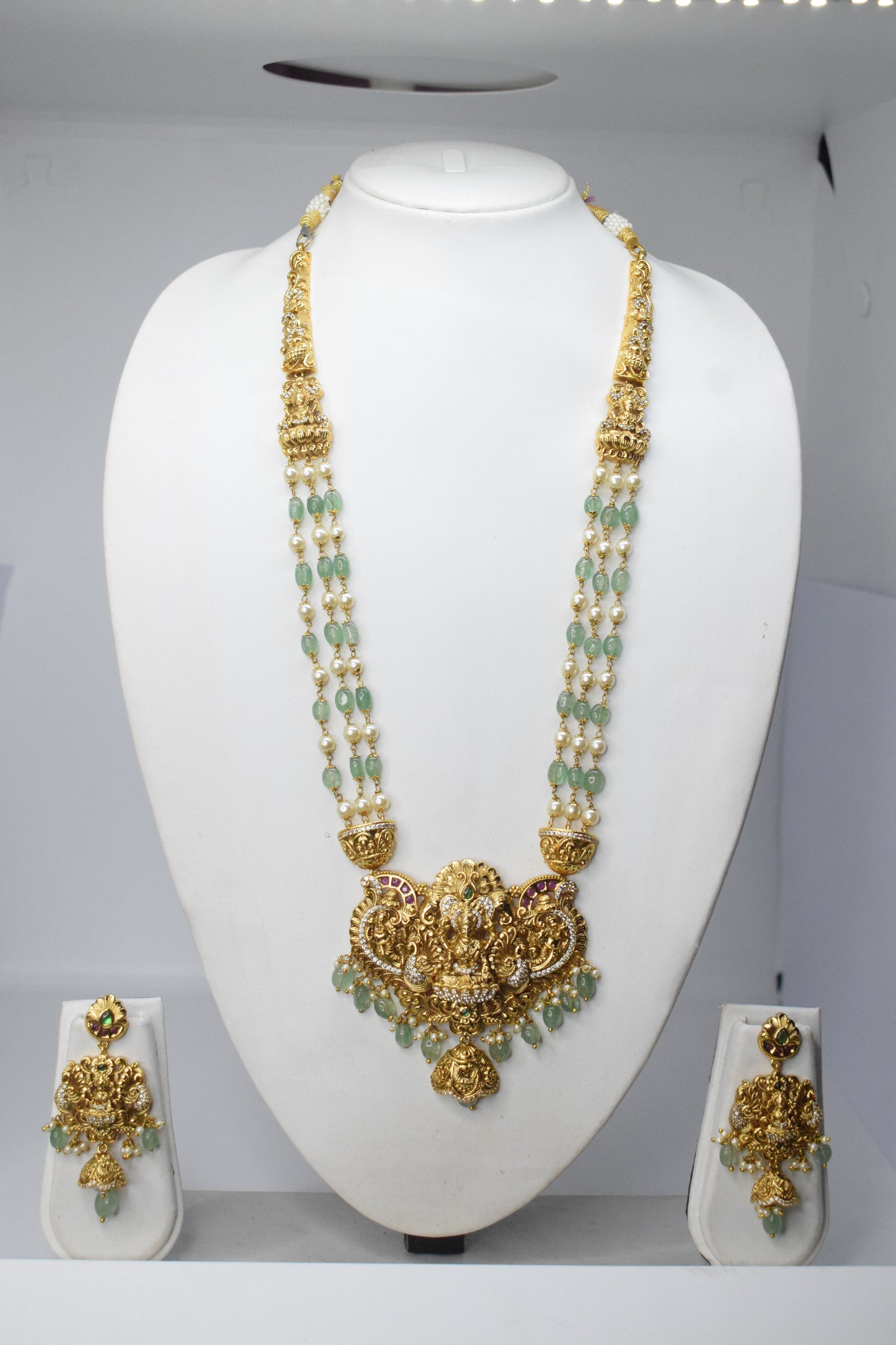 Long Chain with Earrings