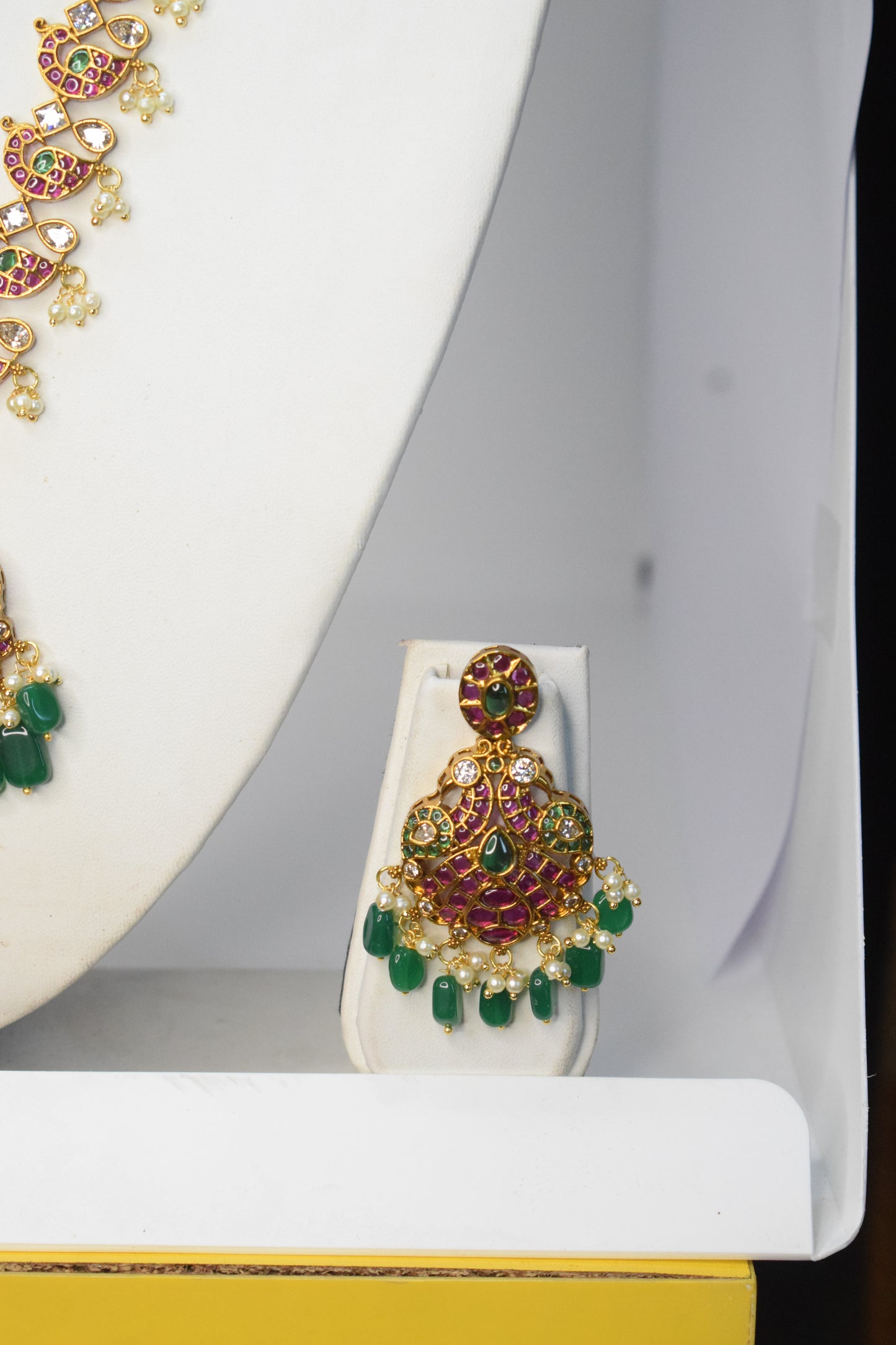 Long Chain With Earrings