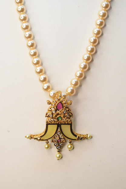 Pearl chain