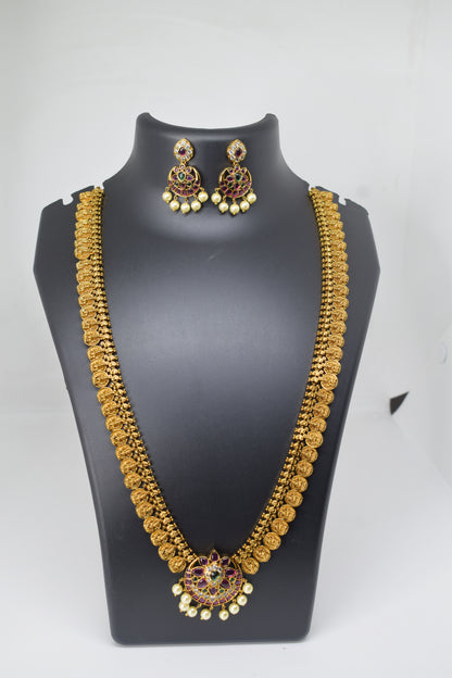 Lakshmi Kaasu Maala with earrings