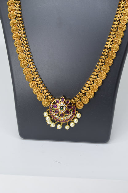 Lakshmi Kaasu Maala with earrings