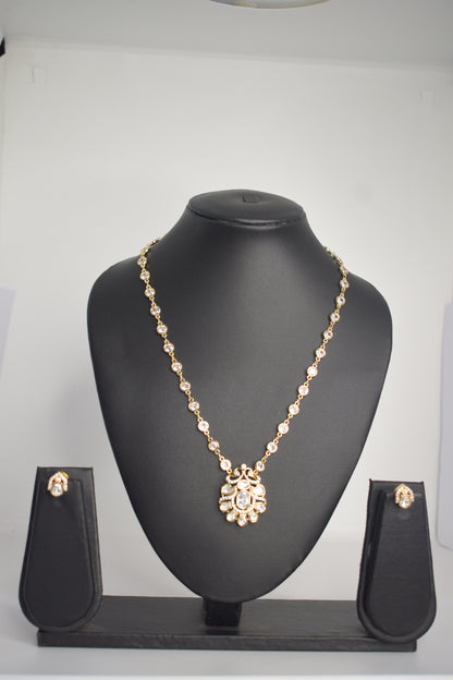 trendy white stones necklace