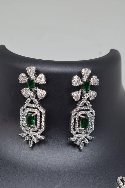 Zircon white green Necklace-2