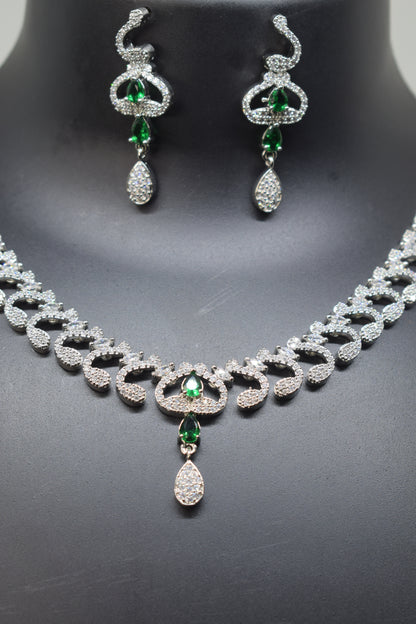 Zircon white green Necklace-3