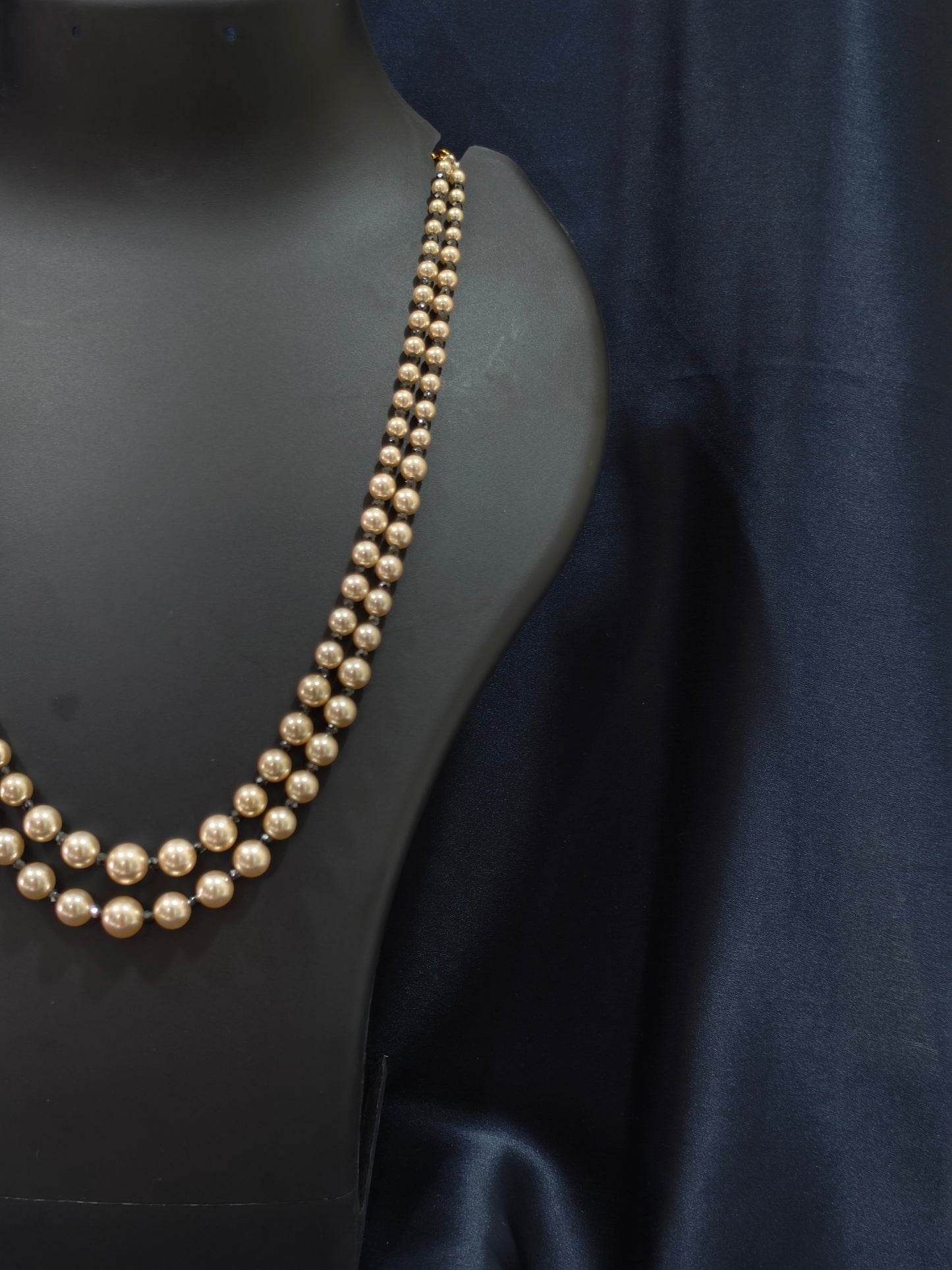 2 Layered pearls-Black