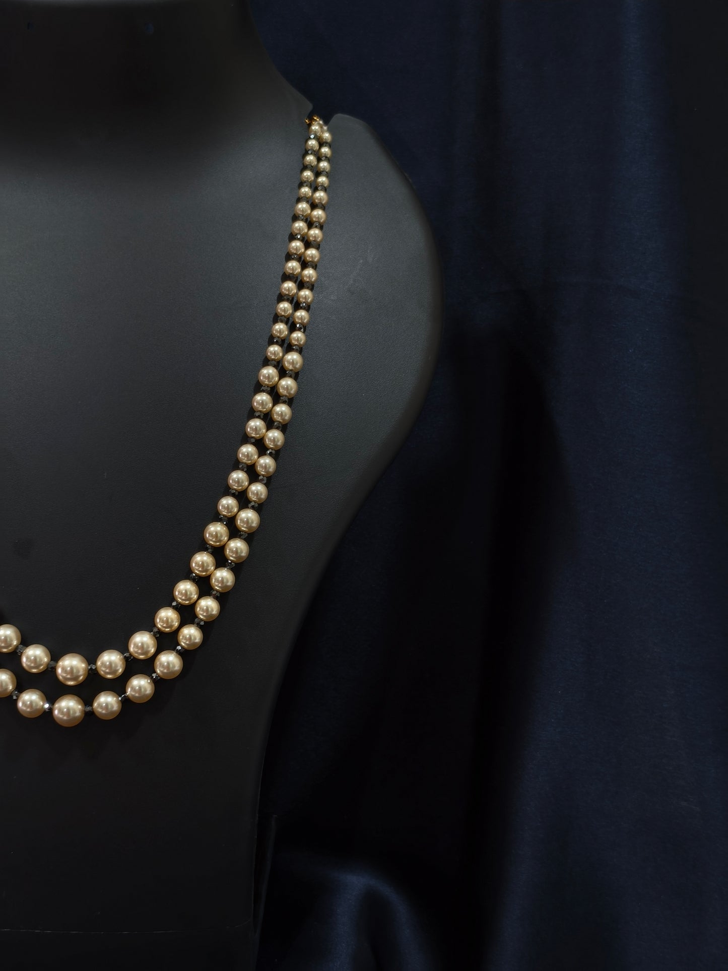 2 Layered pearls-Black