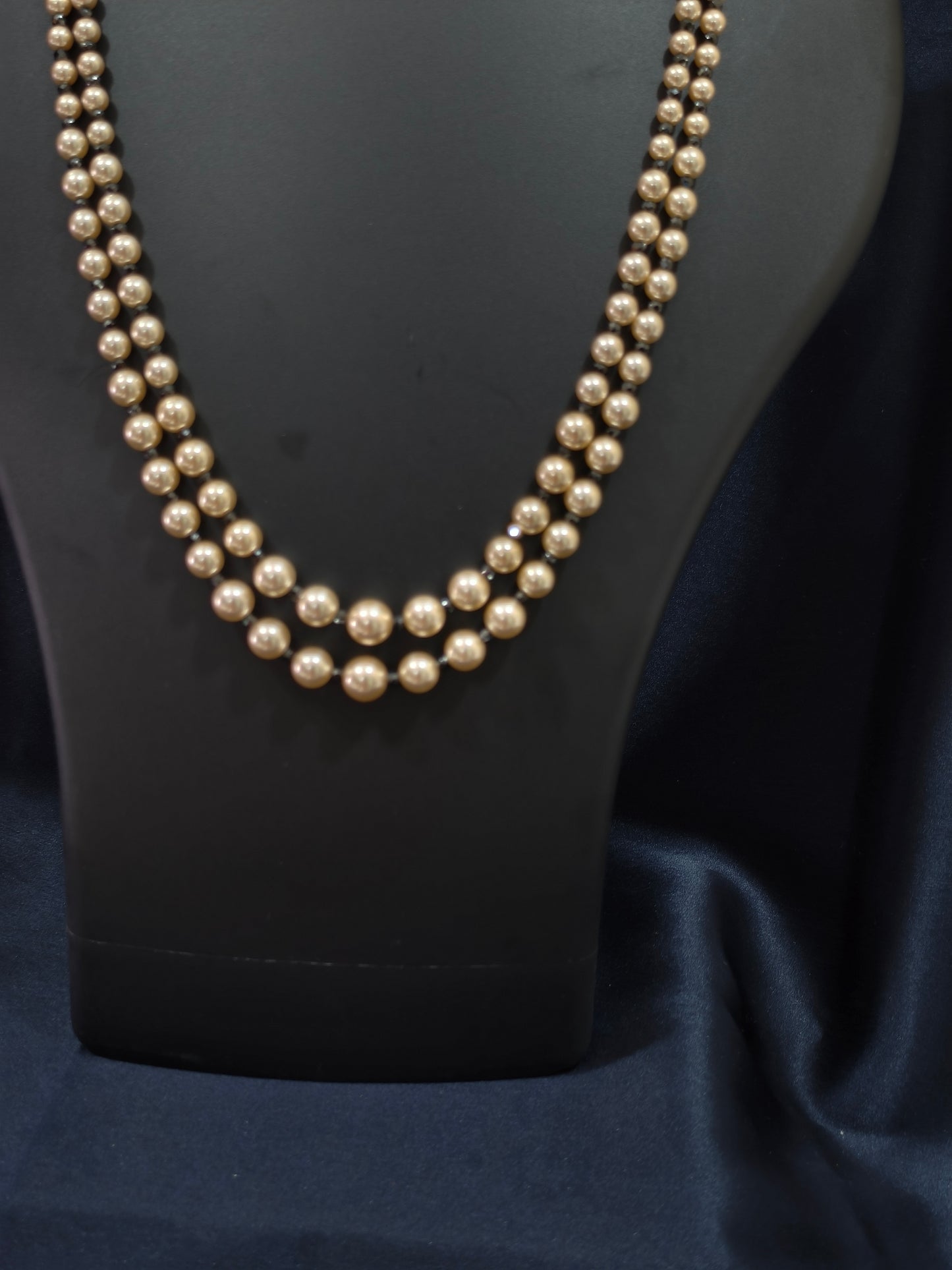 2 Layered pearls-Black