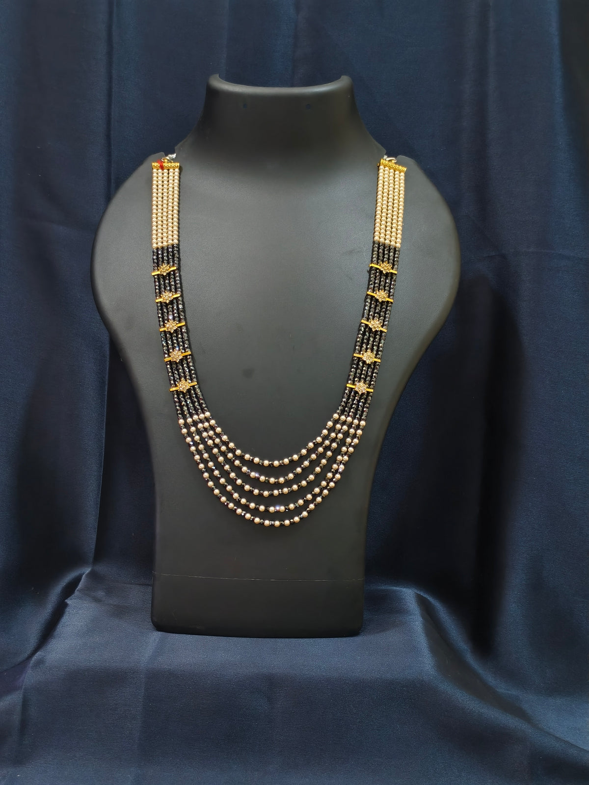 5 Layered Pearl Chain-Black