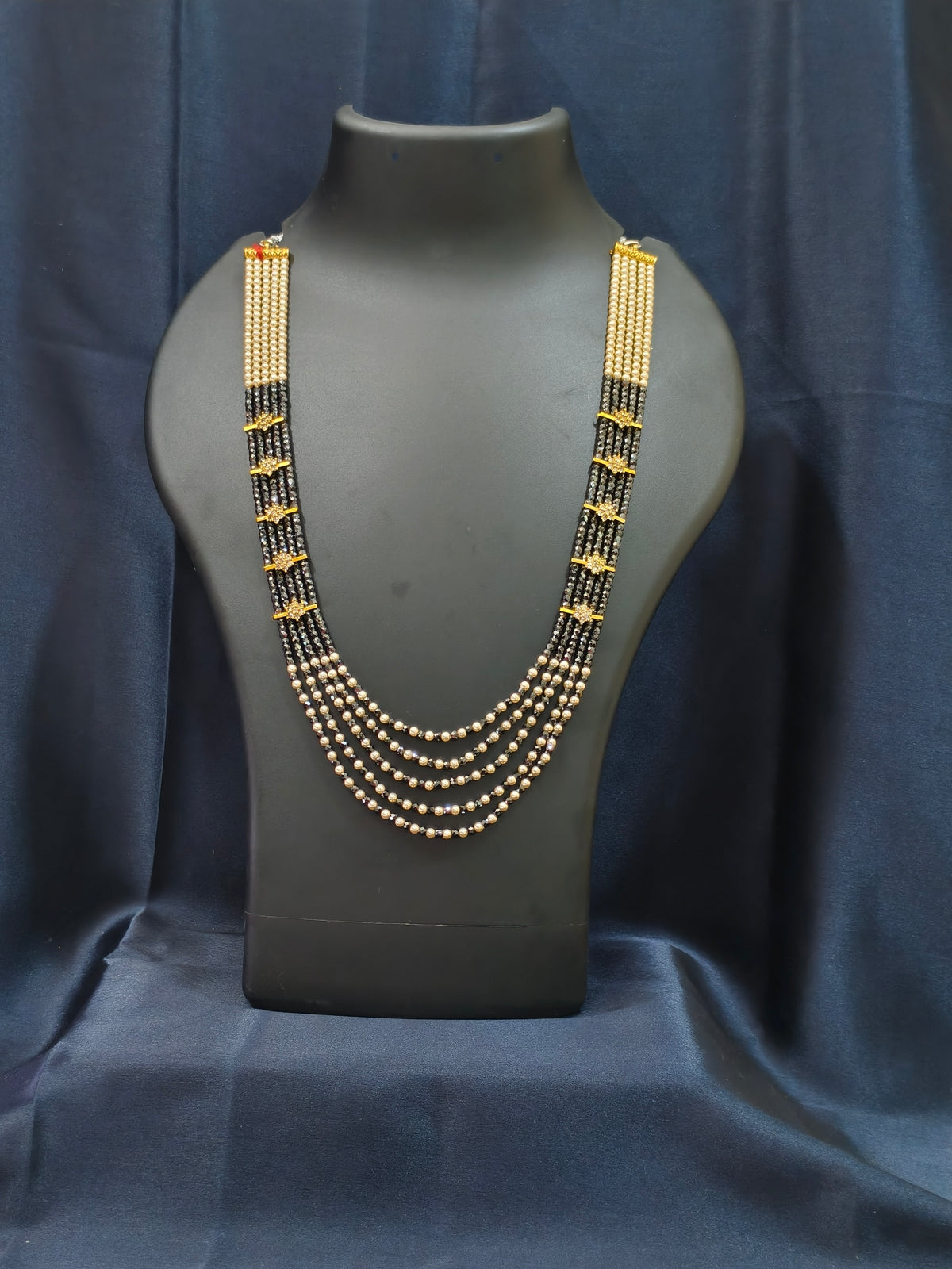 5 Layered Pearl Chain-Black