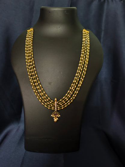 Mehendi Green Bead Pendant Necklace