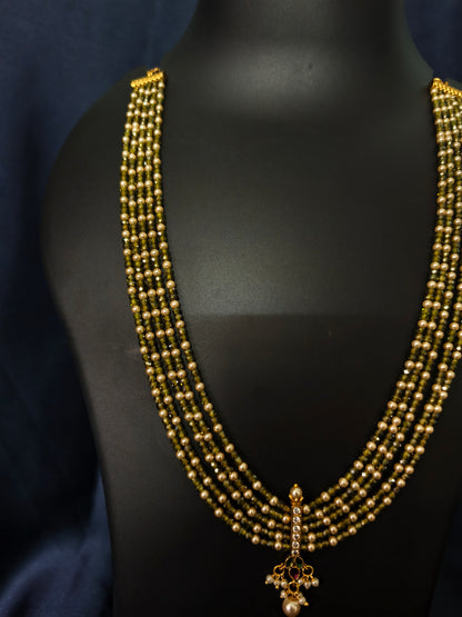 Mehendi Green Bead Pendant Necklace
