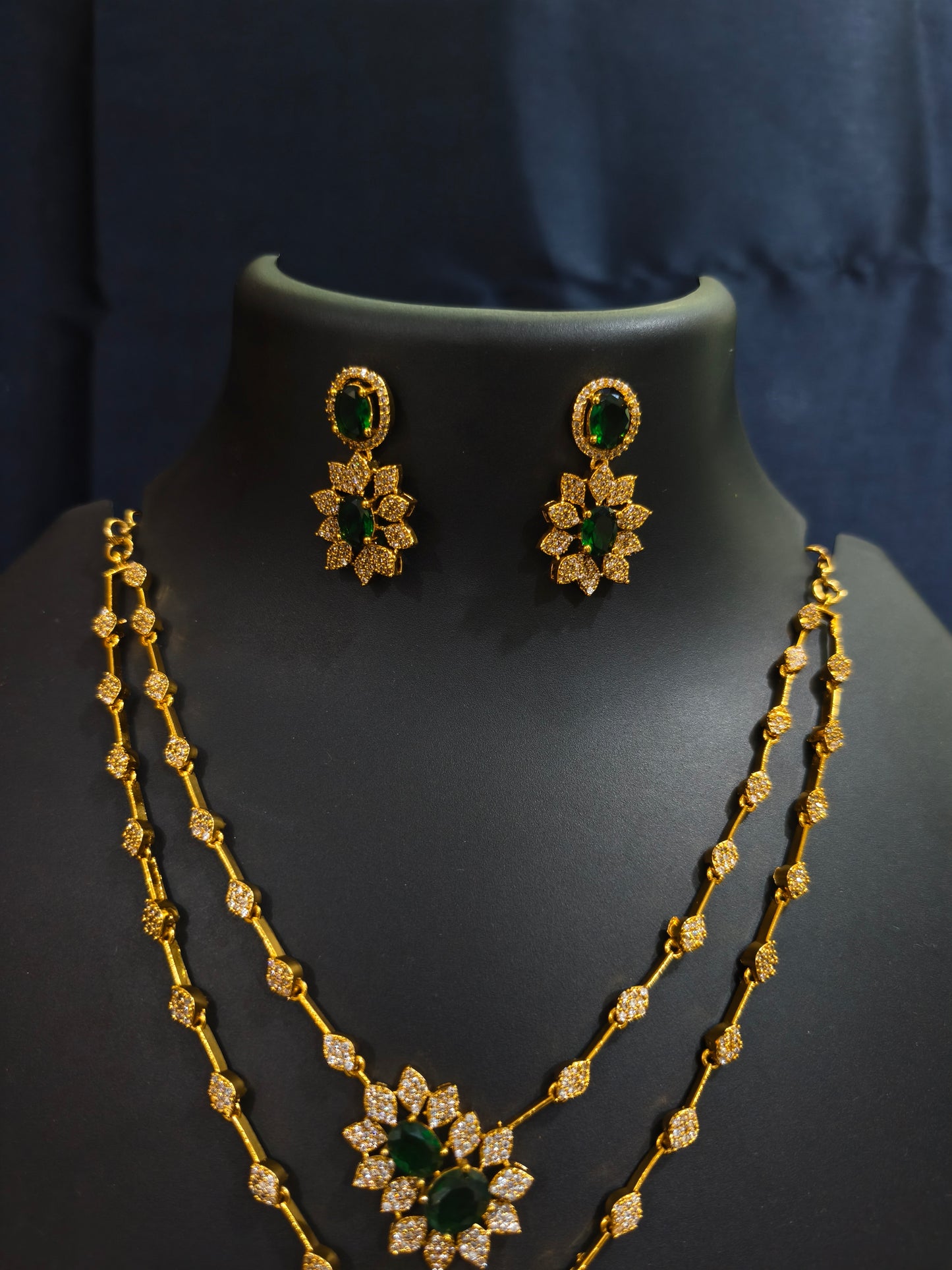 Green Starburst Double Layer Necklace Set