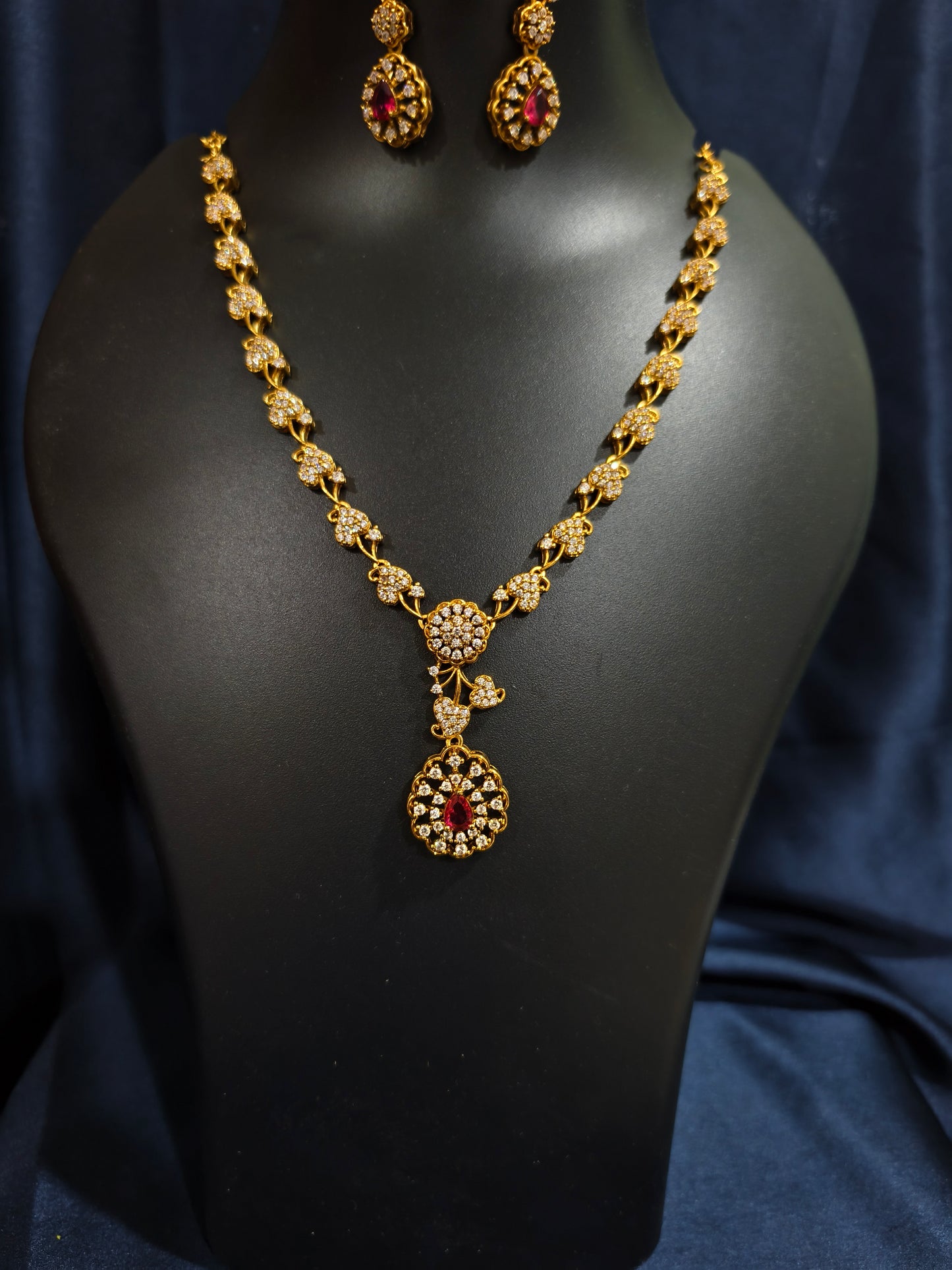 Ruby Floral Pendant Necklace Set