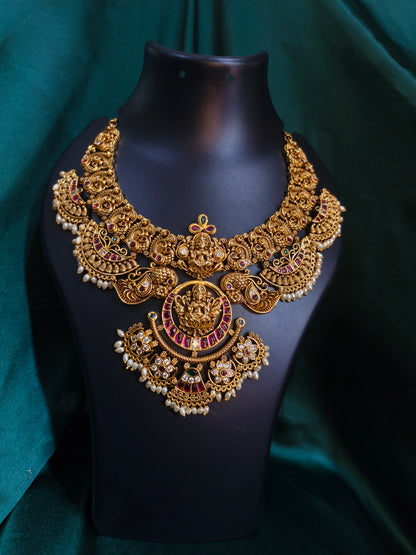 Nakshi Statement Choker Set